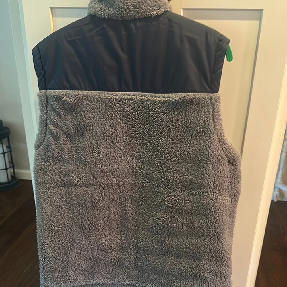 Chicago Bears Navy and Orange Puffer Vest - Picture 13 of 15